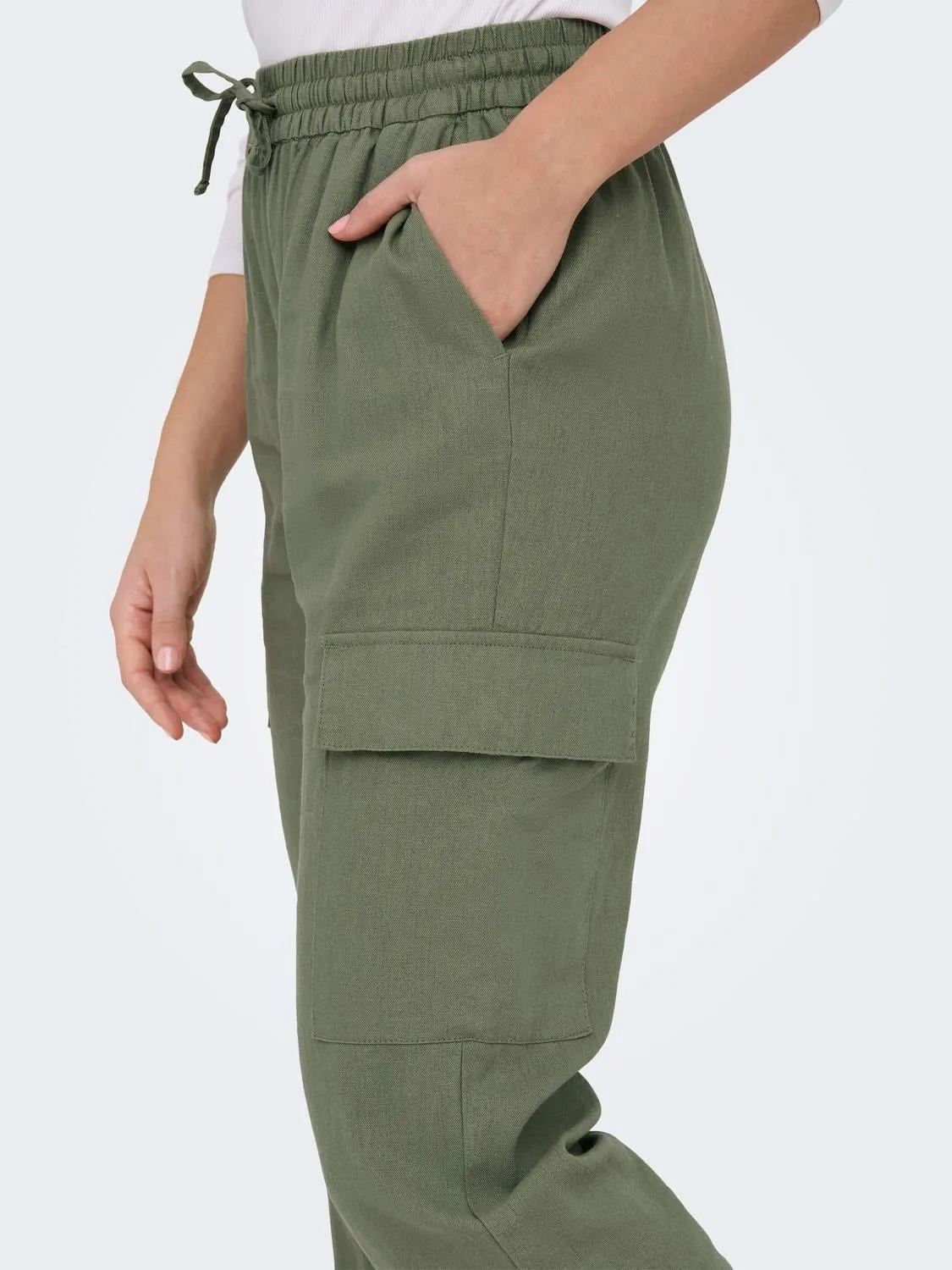 15310987 ONLcaro Linen Pull up Cargo trousers