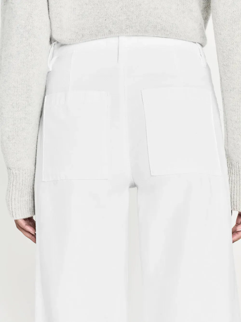 FRAME- The 70's Patch Pocket Crop Straight White