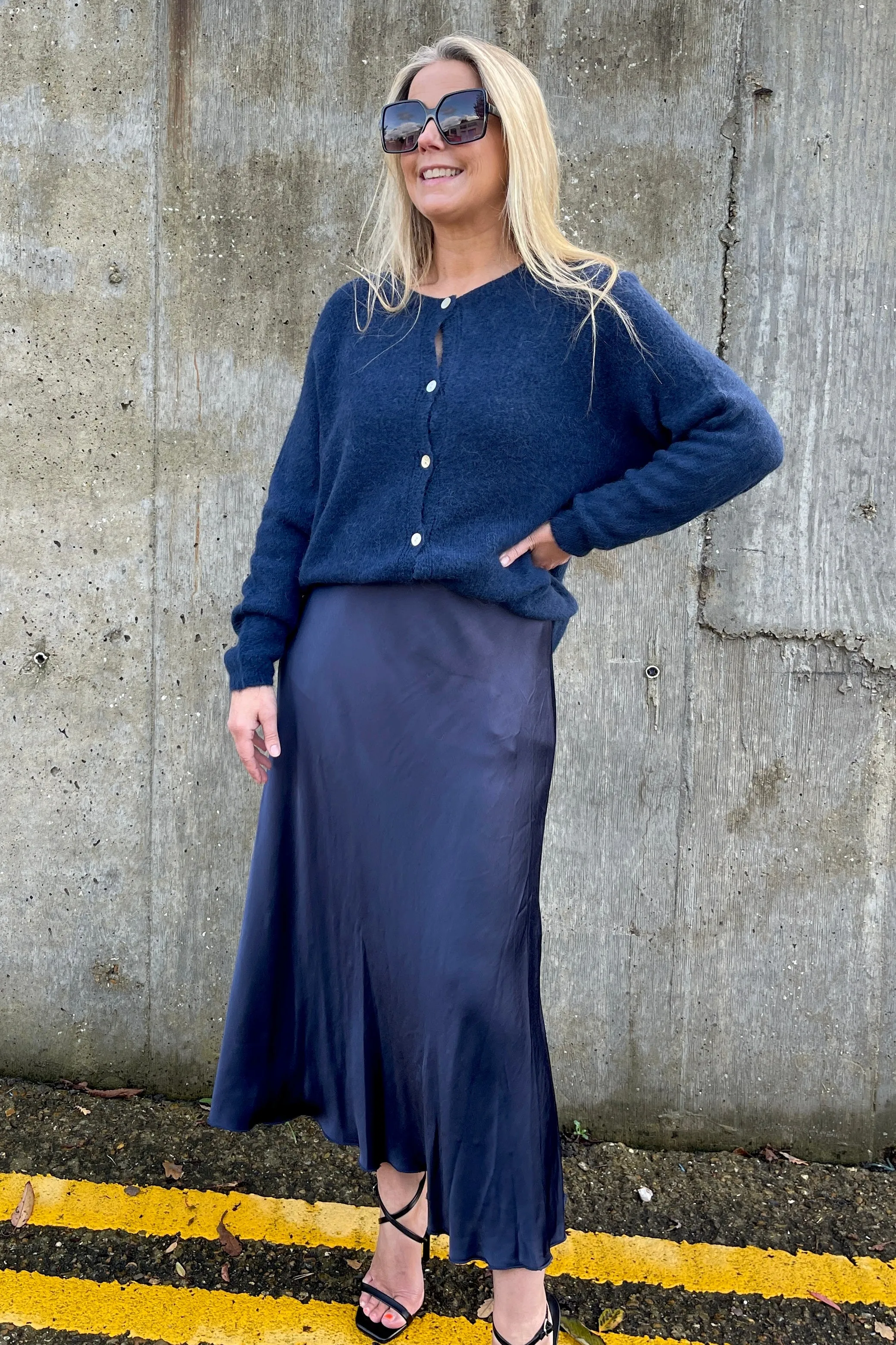 Sylvie Button Cardigan | Navy